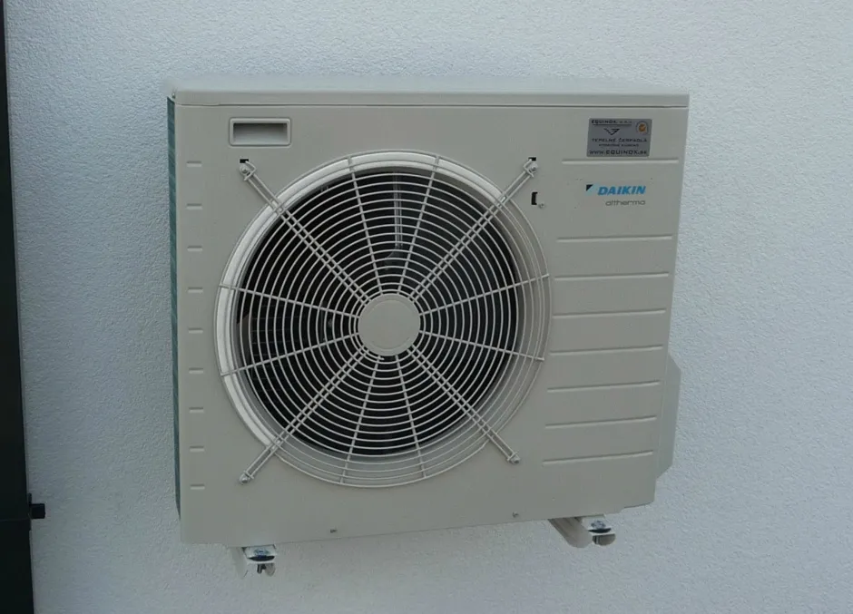Tepelné čerpadlo vzduch voda Daikin Altherma LT 8kW s chladením rodinný dom Miloslavov