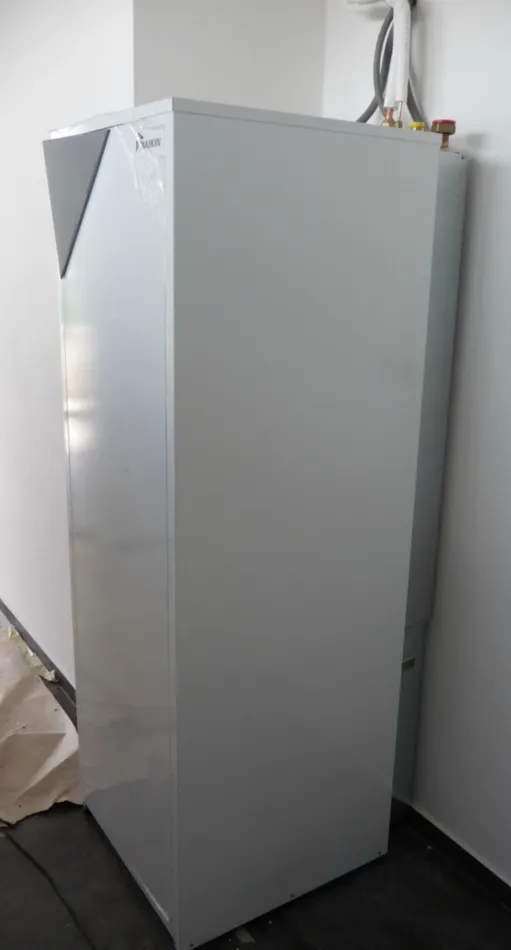 Tepelné čerpadlo vzduch voda Daikin Altherma LT 8kW s chladením rodinný dom Miloslavov