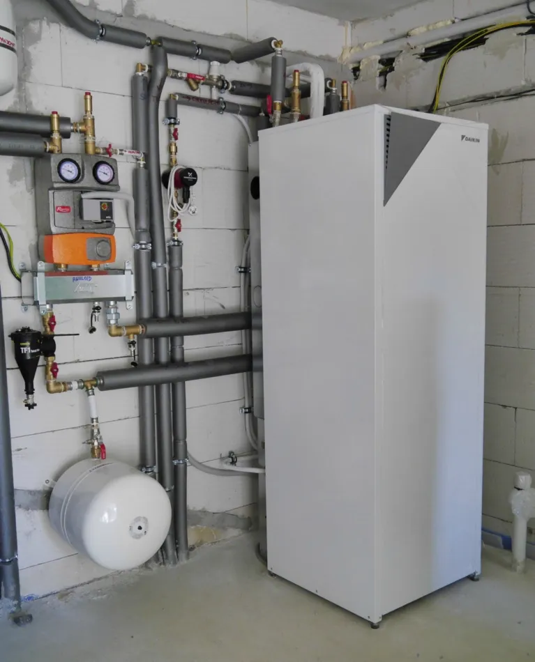 Tepelné čerpadlo vzduch voda Daikin Altherma LT 8kW s chladením rodinný dom Nitra