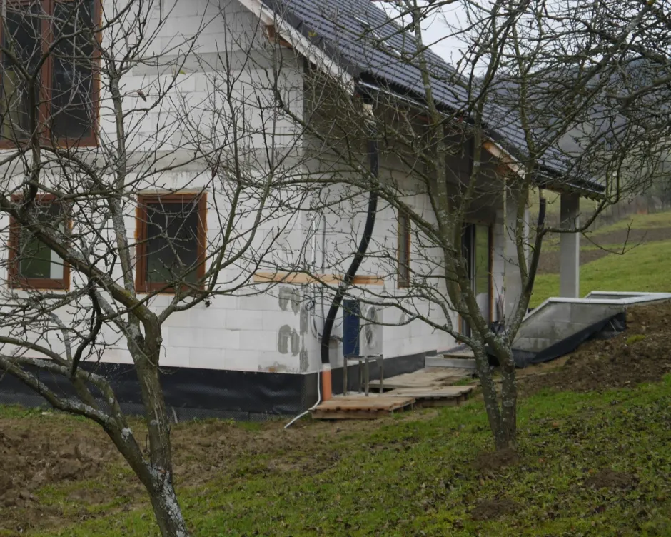 Tepelné čerpadlo vzduch voda Daikin Altherma LT 8kW s chladením rodinný dom Pastina Závada