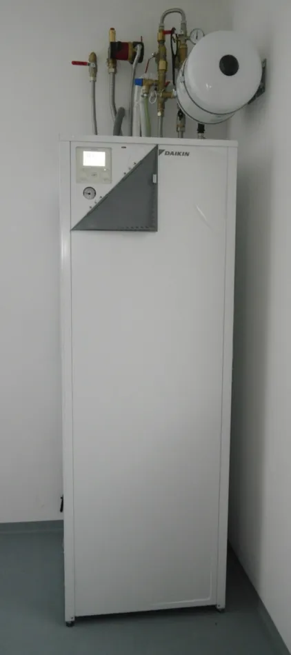 Tepelné čerpadlo vzduch voda Daikin Altherma LT 8kW s chladením rodinný dom Pastina Závada