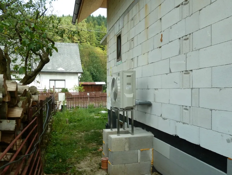 Tepelné čerpadlo vzduch voda Daikin Altherma LT 8kW s chladením rodinný dom Petrovice