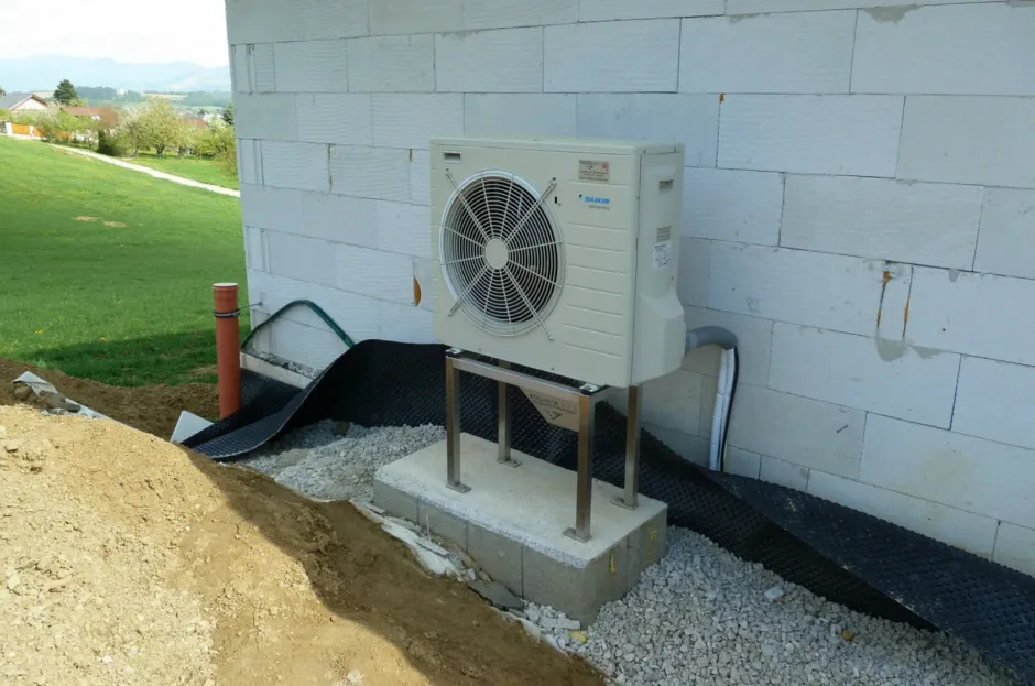 Tepelné čerpadlo vzduch voda Daikin Altherma LT 8kW s chladením rodinný dom Podhorie