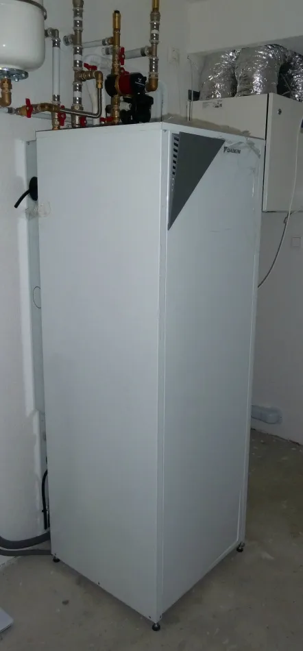 Tepelné čerpadlo vzduch voda Daikin Altherma LT 8kW s chladením rodinný dom Práznovce