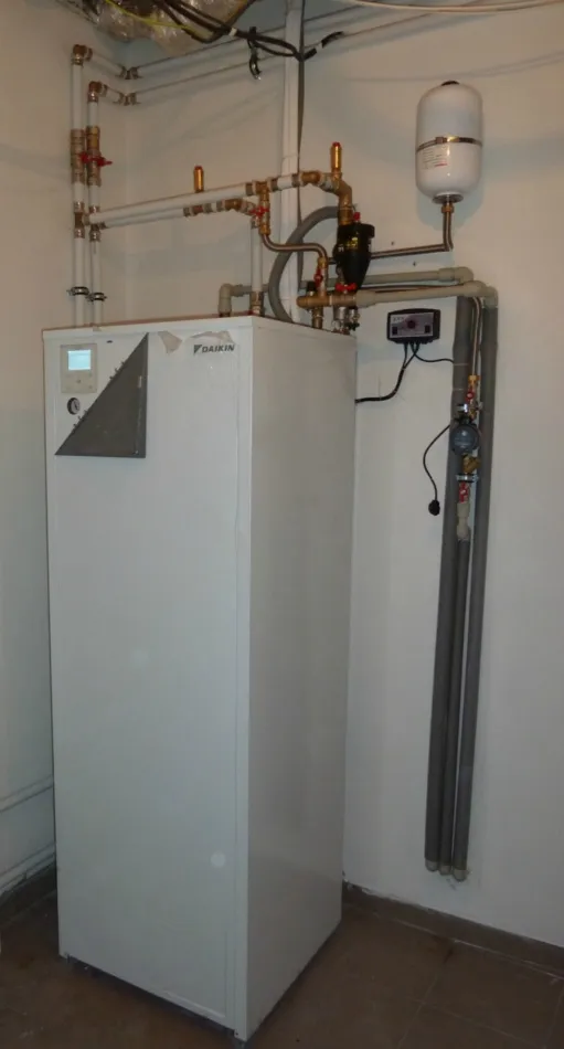 Tepelné čerpadlo vzduch voda Daikin Altherma LT 8kW s chladením rodinný dom Ratka