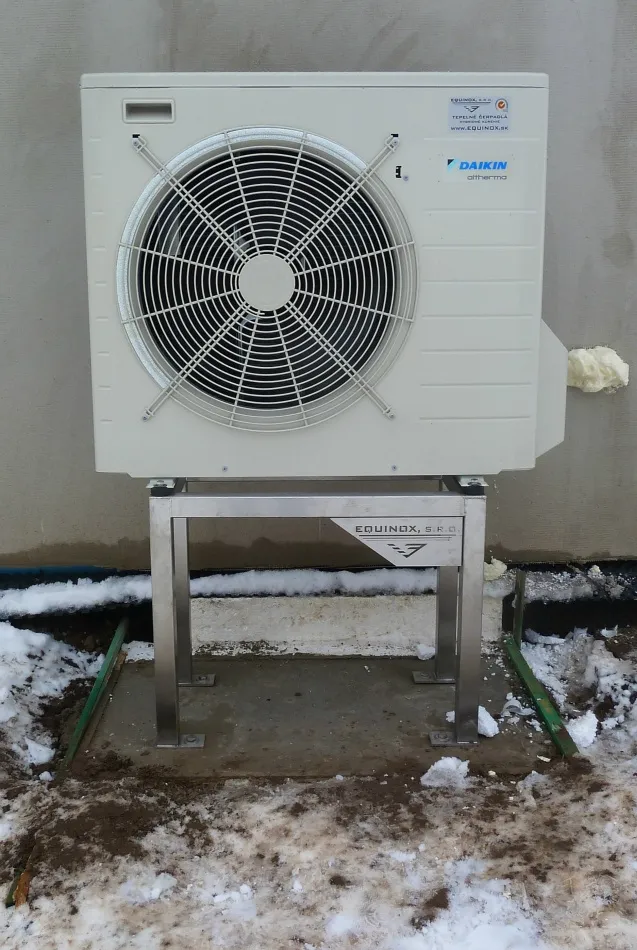 Tepelné čerpadlo vzduch voda Daikin Altherma LT 8kW s chladením rodinný dom Riečka