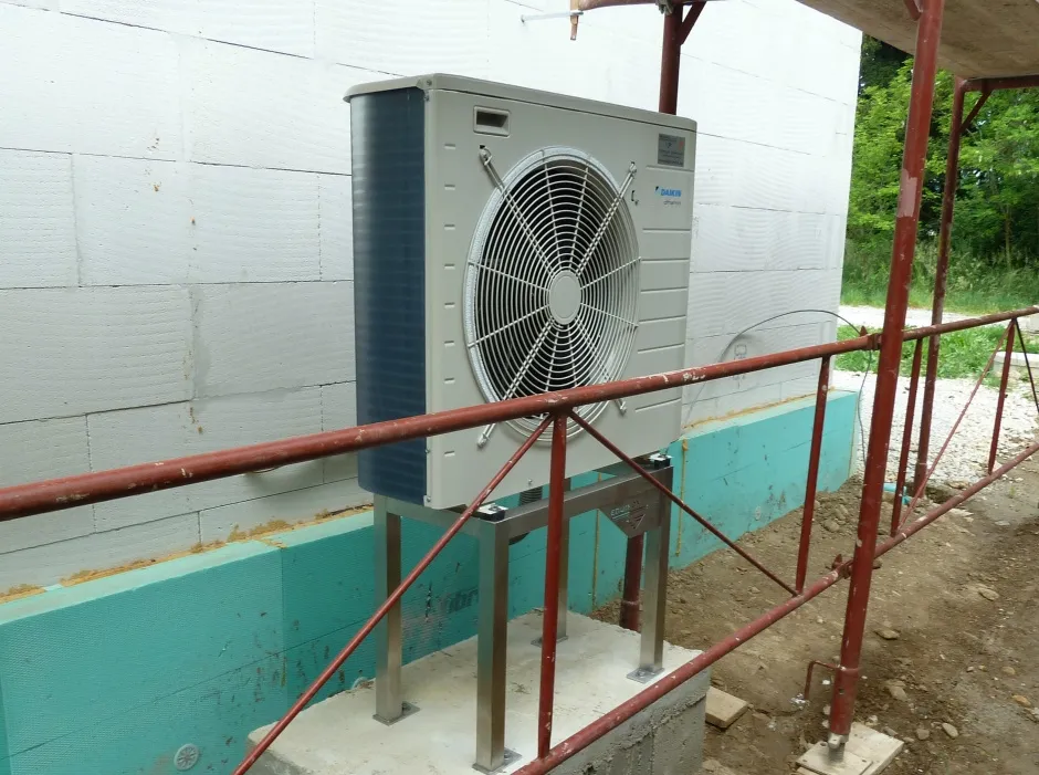 Tepelné čerpadlo vzduch voda Daikin Altherma LT 8kW s chladením rodinný dom Šaca