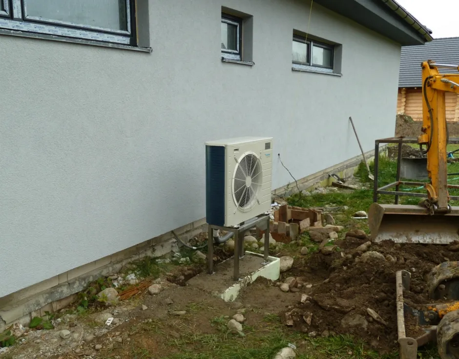 Tepelné čerpadlo vzduch voda Daikin Altherma LT 8kW s chladením rodinný dom Smrečany