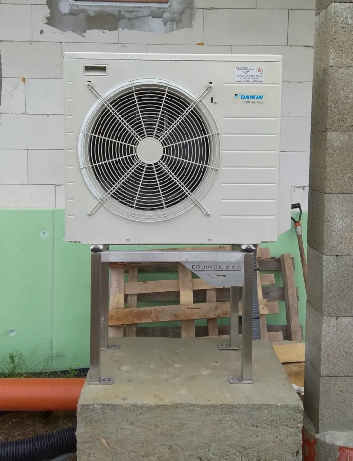Tepelné čerpadlo vzduch voda Daikin Altherma LT 8kW s chladením rodinný dom Stožok