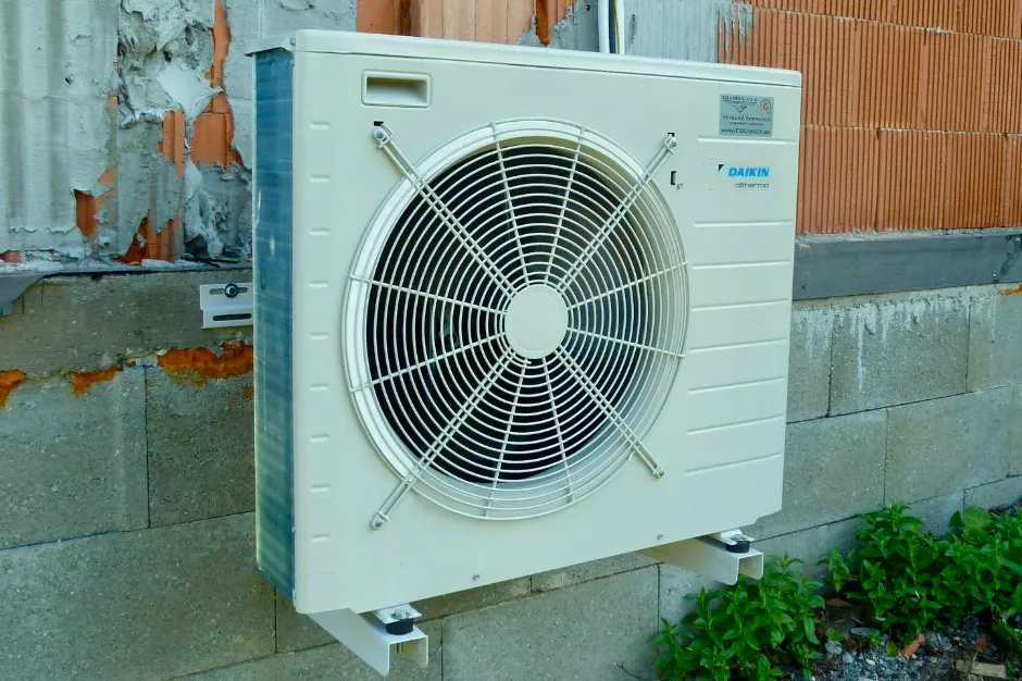 Tepelné čerpadlo vzduch voda Daikin Altherma LT 8kW s chladením rodinný dom Stráňavy