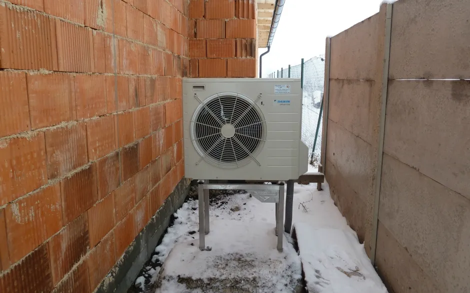 Tepelné čerpadlo vzduch voda Daikin Altherma LT 8kW s chladením rodinný dom Tornaľa