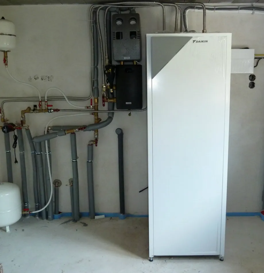 Tepelné čerpadlo vzduch voda Daikin Altherma LT 8kW s chladením rodinný dom Trnava