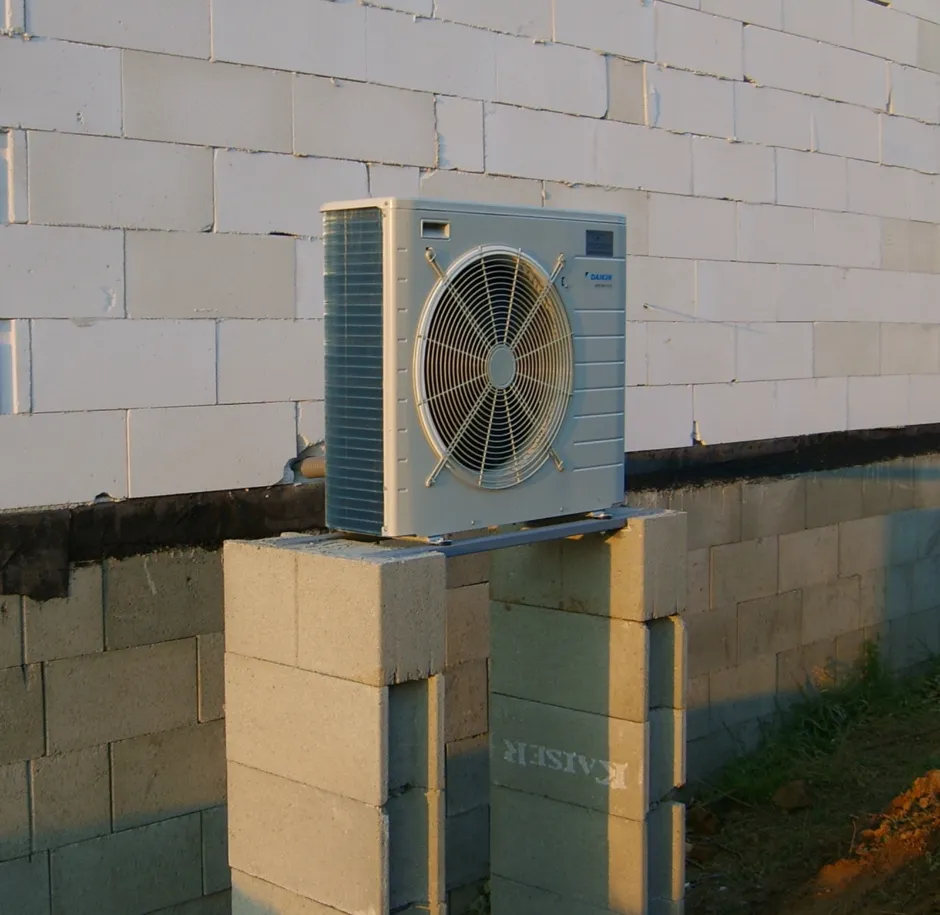 Tepelné čerpadlo vzduch voda Daikin Altherma LT 8kW s chladením rodinný dom Vajkovce