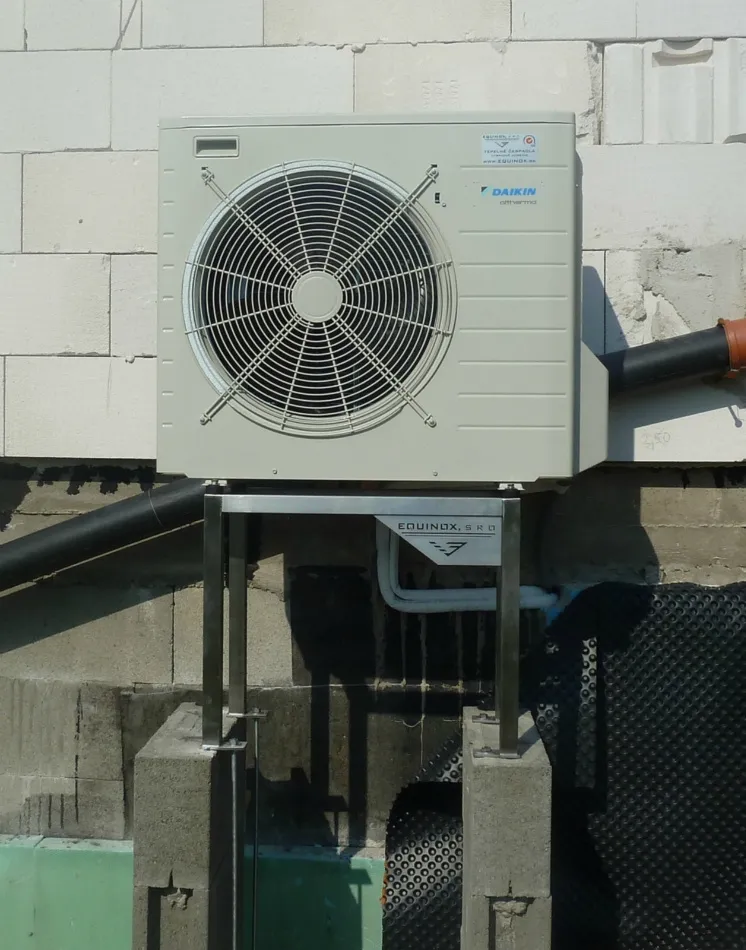 Tepelné čerpadlo vzduch voda Daikin Altherma LT 8kW s chladením rodinný dom Veľká Lúka