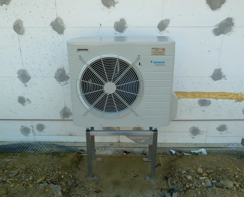 Tepelné čerpadlo vzduch voda Daikin Altherma LT 8kW s chladením rodinný dom Veľké Pole