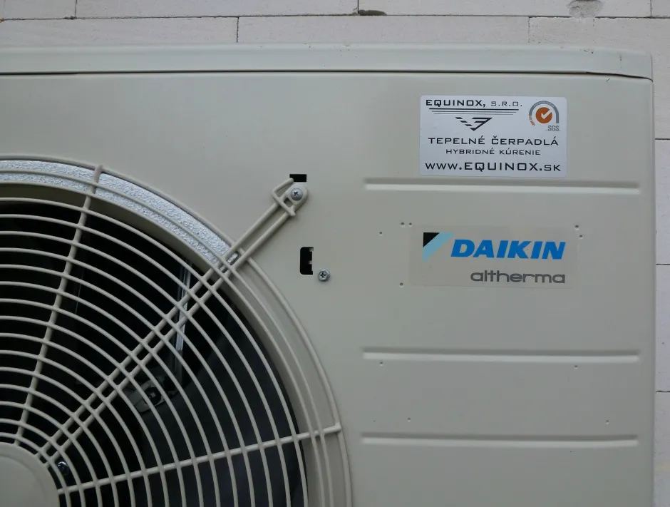 Tepelné čerpadlo vzduch voda Daikin Altherma LT 8kW s chladením rodinný dom Žilina
