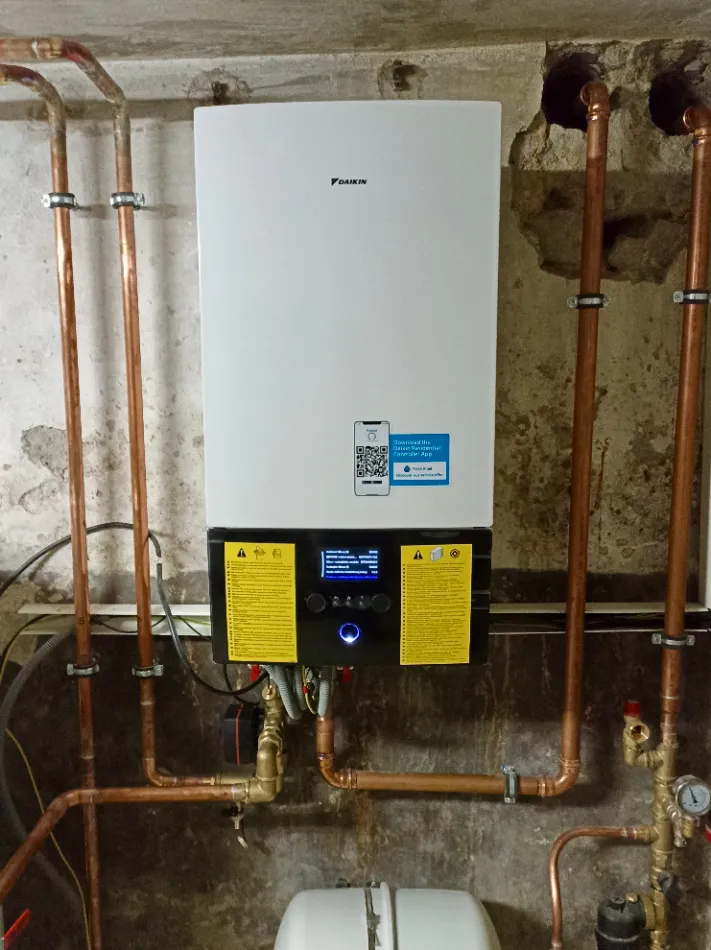 Tepelné čerpadlo vzduch voda Daikin Altherma MT3 strednoteplotné 8kW rod. dom Lovčica