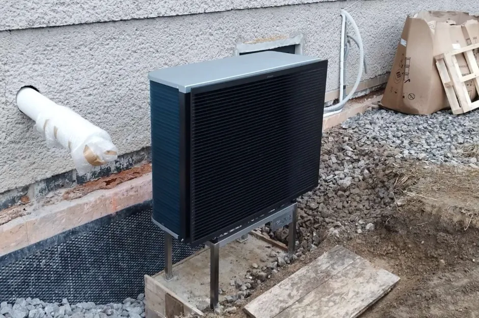 Tepelné čerpadlo vzduch voda Daikin Altherma R MT3 dvojzónové Bi-zone 12kW RD Čierny Balog