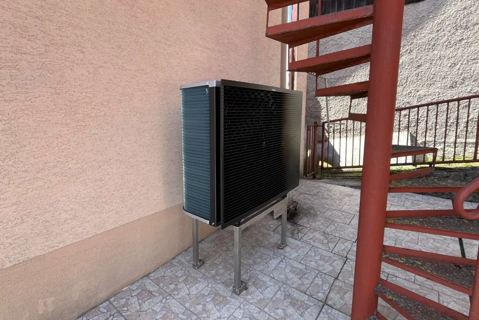 Tepelné čerpadlo vzduch voda Daikin Altherma R MT3 strednoteplotné 10kW RD Horné Pršany