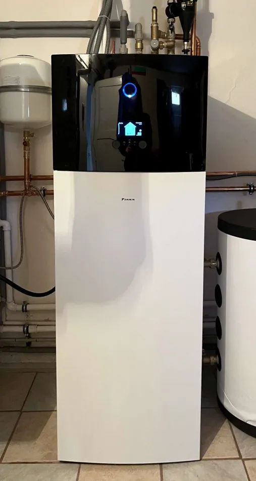 Tepelné čerpadlo vzduch voda Daikin Altherma R MT3 strednoteplotné 10kW RD Horné Pršany