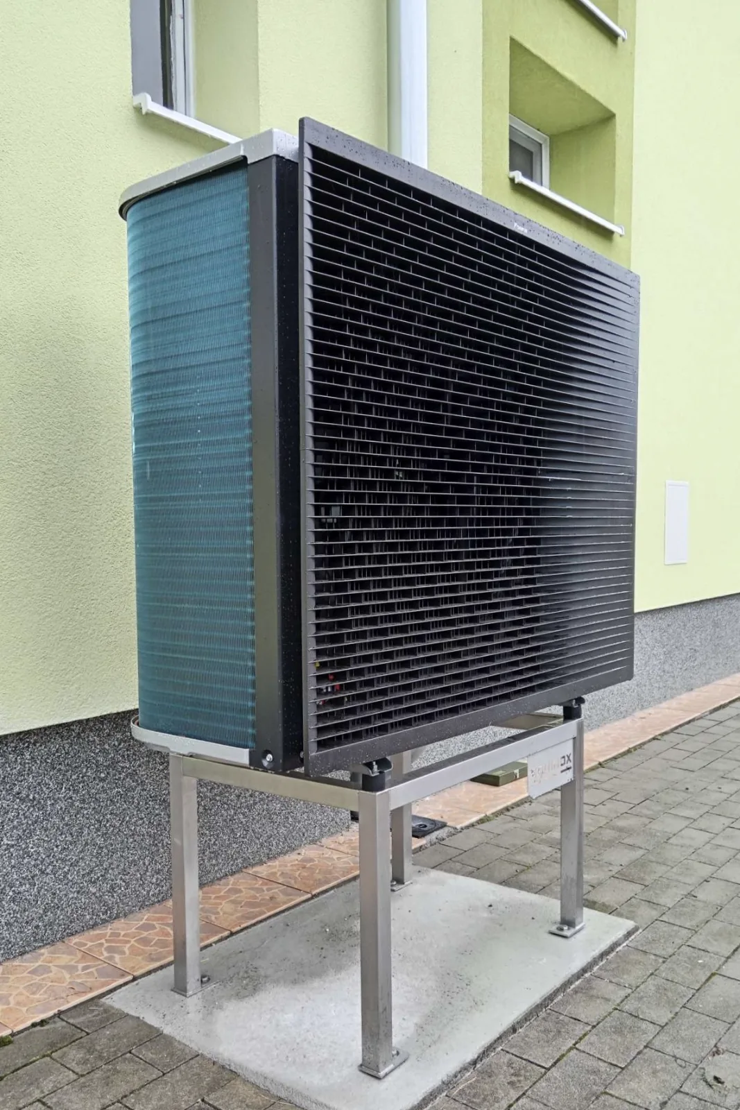 Tepelné čerpadlo vzduch voda Daikin Altherma R MT3 strednoteplotné 12kW Lukavica