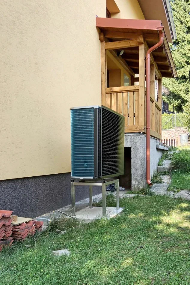Tepelné čerpadlo vzduch voda Daikin Altherma R MT3 strednoteplotné 12kW RD Horné Pršany