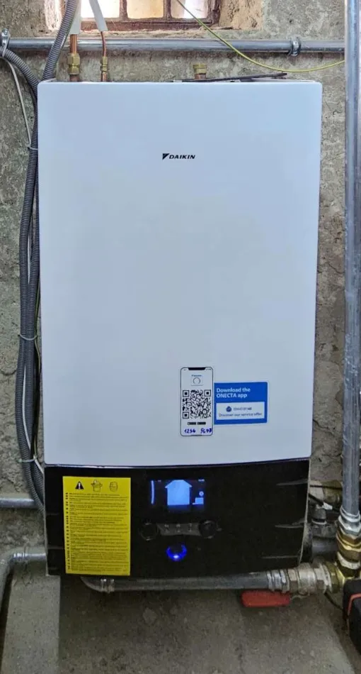 Tepelné čerpadlo vzduch voda Daikin Altherma R MT3 strednoteplotné 12kW rod. dom Jankovce