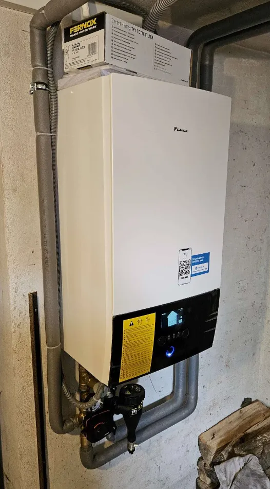 Tepelné čerpadlo vzduch voda Daikin Altherma R MT3 strednoteplotné 12kW rod. dom Kordíky