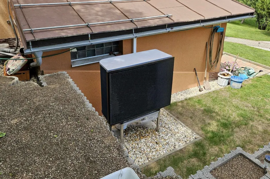 Tepelné čerpadlo vzduch voda Daikin Altherma R MT3 strednoteplotné 12kW rod. dom Králiky