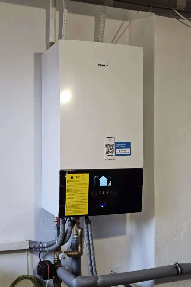 Tepelné čerpadlo vzduch voda Daikin Altherma R MT3 strednoteplotné 12kW rod. dom Králiky