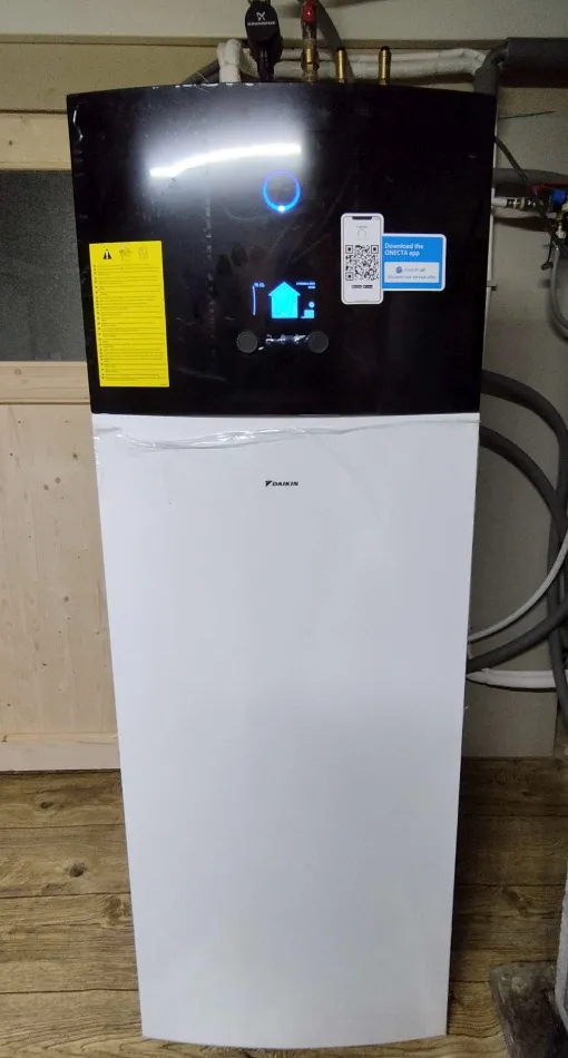 Tepelné čerpadlo vzduch voda Daikin Altherma R MT3 strednoteplotné 8kW RD Podbrezová