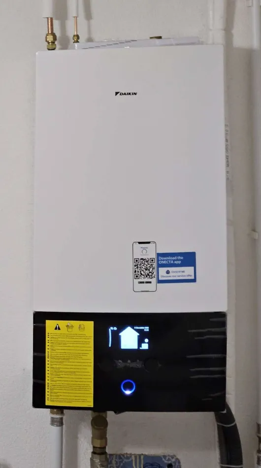 Tepelné čerpadlo vzduch voda Daikin Altherma R MT3 strednoteplotné 8kW rod. dom Breznička