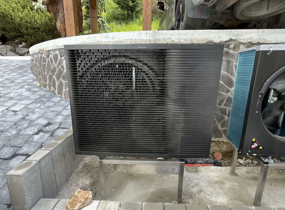 Tepelné čerpadlo vzduch voda Daikin Altherma R MT3 strednoteplotné 8kW s chladením Hriňová