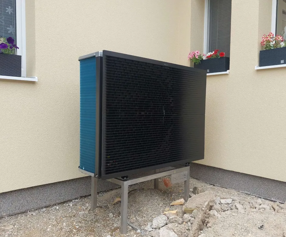 Tepelné čerpadlo vzduch voda Daikin Altherma R MT3 strednoteplotné10kWTrenčianske Stankovce1